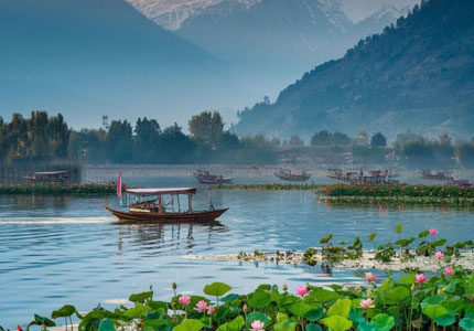 Srinagar / Kashmir Tour Taxi